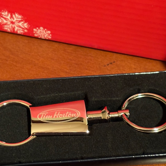 Tim Horton key holder - Picture 2 of 3